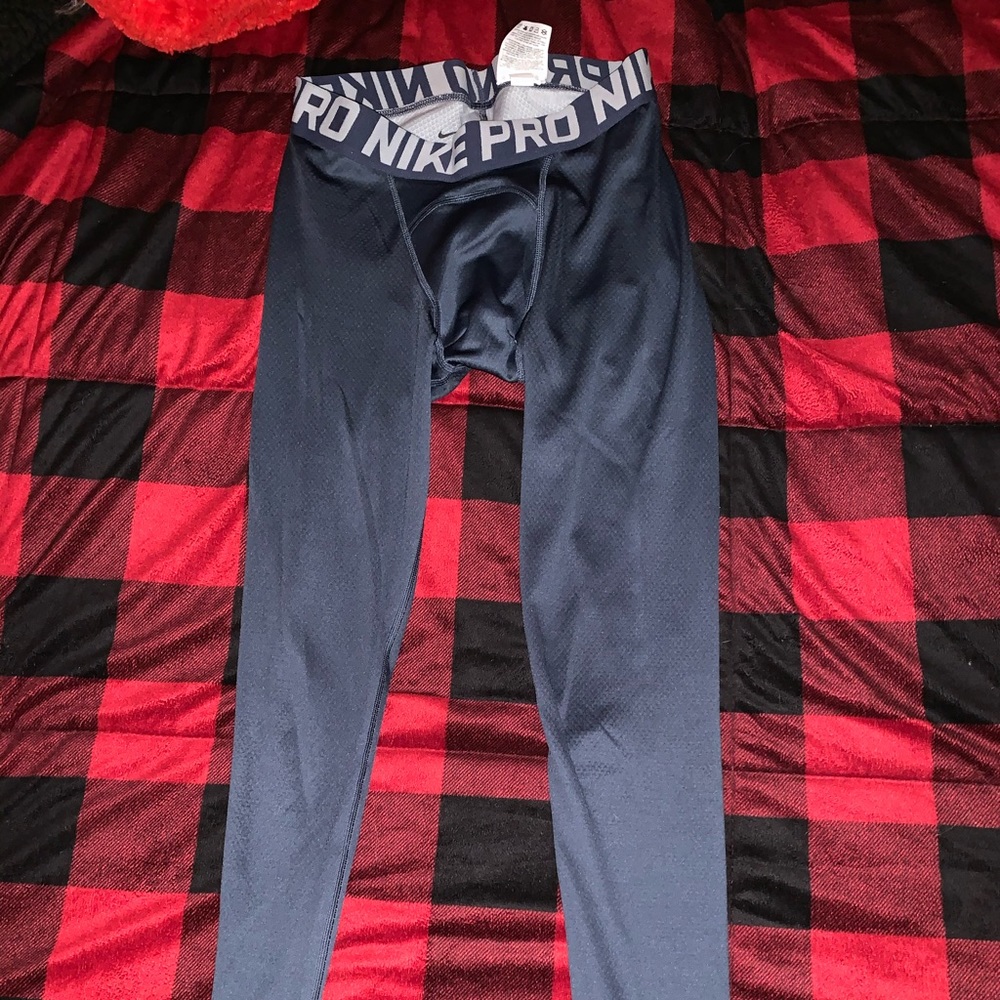 (2x) Nike Pro compression tights